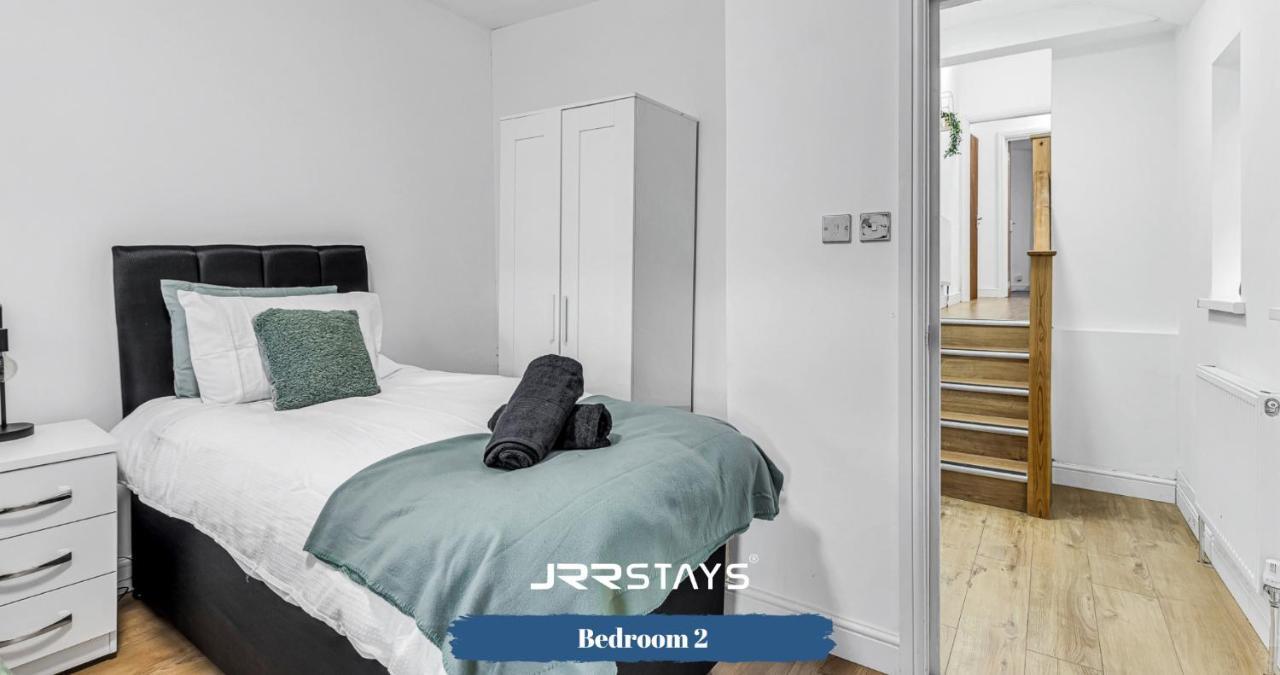 Cardiff Stylish 2 Bedroom Sleeps 6 Wi-Fi - Jrr Stays المظهر الخارجي الصورة