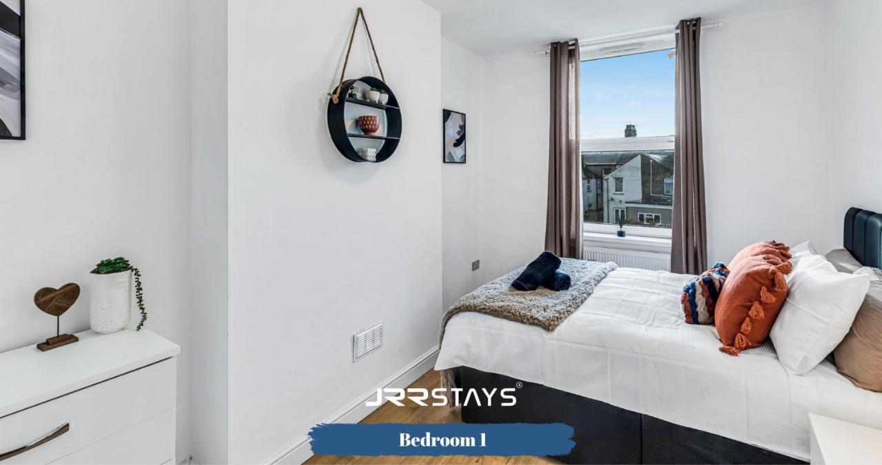 Cardiff Stylish 2 Bedroom Sleeps 6 Wi-Fi - Jrr Stays المظهر الخارجي الصورة